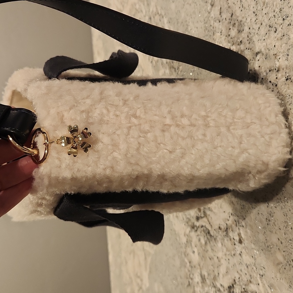 Chloe Teddy Cream and Naxy Fleece Handbag - Picture 3 of 10